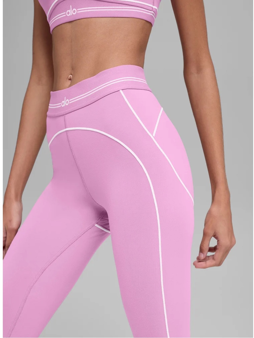 Alo Yoga Airbrush Heart Throb Leggings Candy Heart Pink White XXS NWT